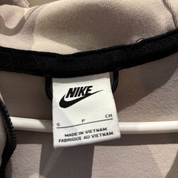 EUC Nike Tech Fleece Full-Zip Hoodie 'Cream Court Blue' - Picture 4 of 6